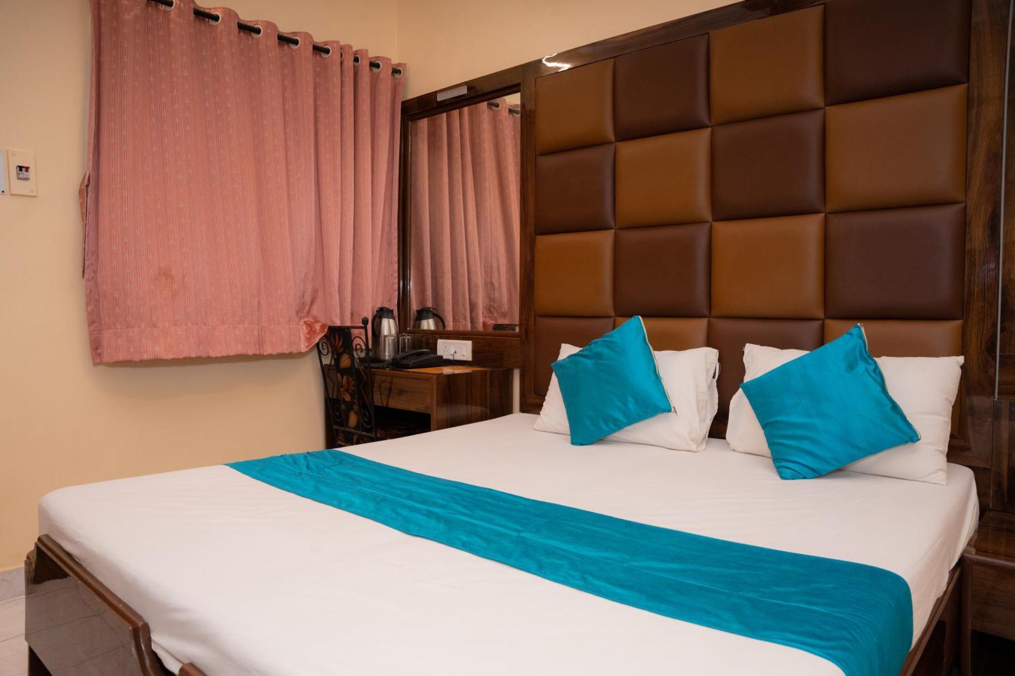 Saigal Guest House Mumbai Exterior photo